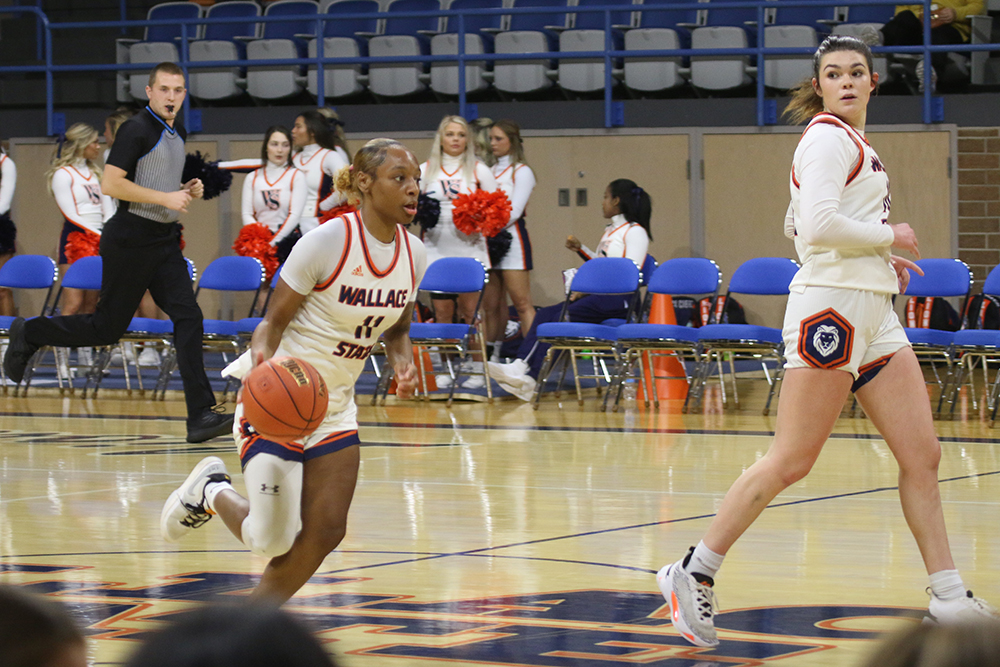 Layla Etchison (11) and Ella Collum (10)